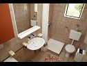 Appartamenti Ivo - relaxing & comfortable: A1(4+1) Vrgada (Isola di Vrgada) - Riviera Biograd  - Appartamento - A1(4+1): il bagno con la toilette