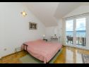Appartamenti e camere Mate 1 - 130 m from sea: A1 Zeleni(2+2), R1 Zuta(2), R2 Roza(2) Bol - Isola di Brac  - Appartamento - A1 Zeleni(2+2): la camera da letto