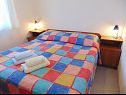 Appartamenti Vin - excellent location and close to the sea A(4+1) Postira - Isola di Brac  - Appartamento - A(4+1): la camera da letto