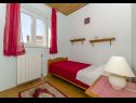 Appartamenti Lile - 30 m from beach: A2(4) Postira - Isola di Brac  - Appartamento - A2(4): la camera da letto