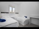 Appartamenti Dragan - with pool and seaview: A2(4), A3(5) Postira - Isola di Brac  - Appartamento - A2(4): la camera da letto