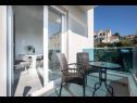 Appartamenti Jakov - modern and cosy with pool: B2(4), B3(5) Postira - Isola di Brac  - Appartamento - B2(4): la terrazza