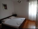 Appartamenti Perica - 10 m from sea: A1(4) Postira - Isola di Brac  - Appartamento - A1(4): la camera da letto