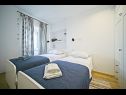 Appartamenti Feng - comfy and sea view : A1(4) Postira - Isola di Brac  - Appartamento - A1(4): la camera da letto