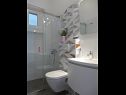 Appartamenti Mari - 30 m from sea : A1(6) Sumartin - Isola di Brac  - Appartamento - A1(6): il bagno con la toilette