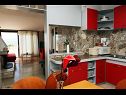 Appartamenti Aldica - 300 m from sea: A1(6) Supetar - Isola di Brac  - Appartamento - A1(6): la cucina con la sala da pranzo