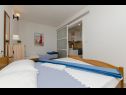 Appartamenti Vlado - cosy & afordable: SA1(2), A2(3), A3(5) Supetar - Isola di Brac  - Appartamento - A2(3): la camera da letto