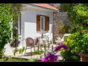 Appartamenti Stone garden - cosy and comfy : A1(4), A2(2) Supetar - Isola di Brac  - la casa