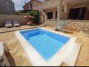 Appartamenti Mari - with pool: A1(7) Supetar - Isola di Brac  - la piscina