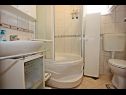 Appartamenti Vrilo- 30m from the sea A1(4+2) Supetar - Isola di Brac  - Appartamento - A1(4+2): il bagno con la toilette