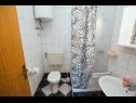 Appartamenti Bela2 - great location A1 B1(4), A2 C1(4), A3 D1(4+1) Mastrinka - Isola di Ciovo  - Appartamento - A1 B1(4): il bagno con la toilette