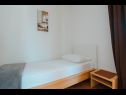 Appartamenti Bela2 - great location A1 B1(4), A2 C1(4), A3 D1(4+1) Mastrinka - Isola di Ciovo  - Appartamento - A1 B1(4): la camera da letto