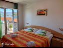 Appartamenti Joško - 70 m from beach: SA1(3), A2(6) Mastrinka - Isola di Ciovo  - Appartamento - A2(6): la camera da letto