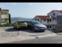 Appartamenti Denis - terrase and sea view A1(4) Okrug Donji - Isola di Ciovo  - il parcheggio