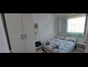 Appartamenti Denis - terrase and sea view A1(4) Okrug Donji - Isola di Ciovo  - Appartamento - A1(4): la camera da letto