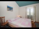 Appartamenti Rina - 200 m from beach: A1(6) Okrug Donji - Isola di Ciovo  - Appartamento - A1(6): la camera da letto