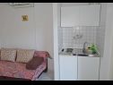 Appartamenti Tomislav - 120 m from beach: A1(2), A2(2) Okrug Donji - Isola di Ciovo  - Appartamento - A2(2): la cucina
