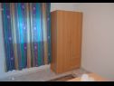 Appartamenti Tomislav - 120 m from beach: A1(2), A2(2) Okrug Donji - Isola di Ciovo  - Appartamento - A2(2): la camera da letto
