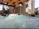 Appartamenti Slavena - with pool : A3(4+2) Okrug Gornji - Isola di Ciovo  - la piscina