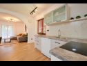 Appartamenti Natali - 5 M from the beach : A6(4+1) Okrug Gornji - Isola di Ciovo  - Appartamento - A6(4+1): la cucina