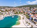 Appartamenti Doria - 20m from beach: A1 Grego(4), A3 Doric(4), A4 Teuta(2+2) Okrug Gornji - Isola di Ciovo  - la spiaggia
