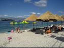 Appartamenti Naki - terrace & free parking: Studio(2+1), A2(6+1) Slatine - Isola di Ciovo  - la spiaggia