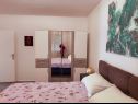 Appartamenti Rosa - with parking : A1(3+1), SA2(3), A3(6) Slatine - Isola di Ciovo  - Appartamento - A3(6): la camera da letto