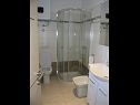 Appartamenti Mici 1 - great location and relaxing: A1(4+2) , SA2(2) Cres - Isola di Cres  - il bagno con la toilette