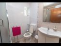Appartamenti Kari A5(4) , SA1(2), SA2(2), SA3(2), SA4(2)  Crikvenica - Riviera Crikvenica  - Appartamento - A5(4) : il bagno con la toilette