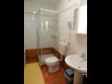 Appartamenti Darka 1 - SA3(2), 2 - SA4(2), 3 - SA7(2), 4 - SA12(2), 9 - A9(2+2) Crikvenica - Riviera Crikvenica  - Studio appartamento - 1 - SA3(2): il bagno con la toilette