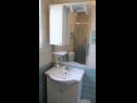 Appartamenti Vis 1 B1(4+2) - silver Selce - Riviera Crikvenica  - Appartamento - B1(4+2) - silver: il bagno con la toilette