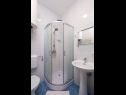 Appartamenti Mat - free parking: A1(3), A2(3), A3(2) Mlini - Riviera Dubrovnik  - Studio appartamento - A2(3): il bagno con la toilette