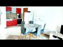 Appartamenti Josef - seaview A2(3+2) crveni, A3(3+2) plavi Veli Rat - Isola di Dugi otok  - Appartamento - A2(3+2) crveni: la cucina con la sala da pranzo