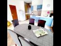 Appartamenti Josef - seaview A2(3+2) crveni, A3(3+2) plavi Veli Rat - Isola di Dugi otok  - Appartamento - A3(3+2) plavi: la cucina con la sala da pranzo
