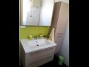 Appartamenti Dioniza - 150 m from beach: A1(2+2), A2(3), A3(2+2) Jelsa - Isola di Hvar  - Appartamento - A3(2+2): il bagno con la toilette