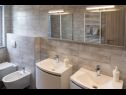Appartamenti Roma - with terrace : A1(4) Fazana - Istria  - Appartamento - A1(4): il bagno con la toilette