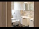 Appartamenti Roma - with terrace : A1(4) Fazana - Istria  - Appartamento - A1(4): il bagno con la toilette