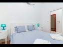 Appartamenti Robi 1 - sea view: A1 sea view(4+1) Liznjan - Istria  - Appartamento - A1 sea view(4+1): la camera da letto