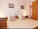 Appartamenti Med - with terrace : A1(4+1), A2(4) Medulin - Istria  - Appartamento - A1(4+1): la camera da letto
