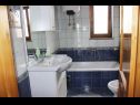 Appartamenti Marina A1(5) Medulin - Istria  - Appartamento - A1(5): il bagno con la toilette