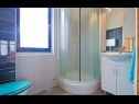 Appartamenti Svjetlana SA1(2+1), SA2(2+1), SA3(2) Pula - Istria  - Studio appartamento - SA2(2+1): il bagno con la toilette