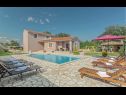 Casa vacanza Klo - with pool : H(8) Valtura - Istria  - Croazia - H(8): la piscina (casa e dintorni)