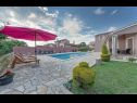 Casa vacanza Klo - with pool : H(8) Valtura - Istria  - Croazia - H(8): il balcone (casa e dintorni)
