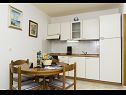 Appartamenti Dijana - 20m from the sea A1 Antica(4+1), A2 Diana(2+1), A3 Mirela(2+1) Prigradica - Isola di Korcula  - Appartamento - A3 Mirela(2+1): la cucina con la sala da pranzo