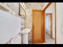 Casa vacanza Doria - perfect location & peaceful: H(3+1) Baia Stiniva (Vela Luka) - Isola di Korcula  - Croazia - H(3+1): il bagno con la toilette