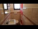 Appartamenti True SA1(2), A2(6) Malinska - Isola di Krk  - Appartamento - A2(6): il bagno con la toilette