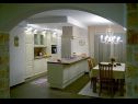 Casa vacanza Berna - pool house: H(6+1) Malinska - Isola di Krk  - Croazia - H(6+1): la cucina con la sala da pranzo