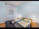 Appartamenti Zdrave - 500 m from sea: A1 prizemlje(4+2), A2 kat(4+2) Pinezici - Isola di Krk  - Appartamento - A1 prizemlje(4+2): la camera da letto