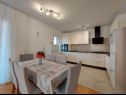 Appartamenti Fab - spacious terrace: A1(5+1) Punat - Isola di Krk  - Appartamento - A1(5+1): la cucina con la sala da pranzo