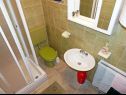 Appartamenti Makic - with parking : A6 (6+1), A4 (4) Silo - Isola di Krk  - Appartamento - A6 (6+1): il bagno con la toilette